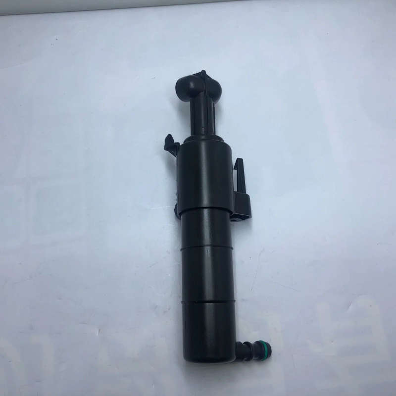 Headlamp spray gun spray motor It is suitable for Benz A207 C207 2078600247