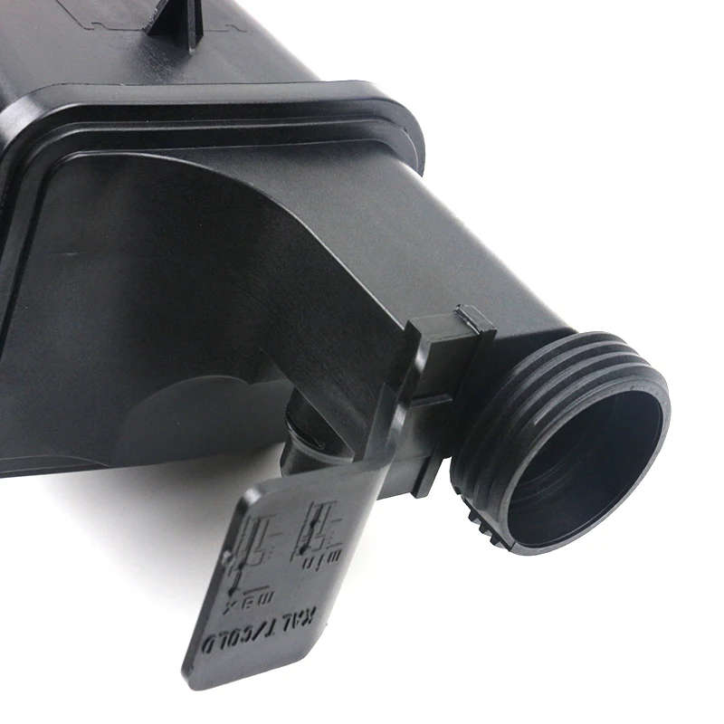 Expansion Water Tank For BMW 3 39; E46 X3 E83 X5 E53 Z4 E85 E86