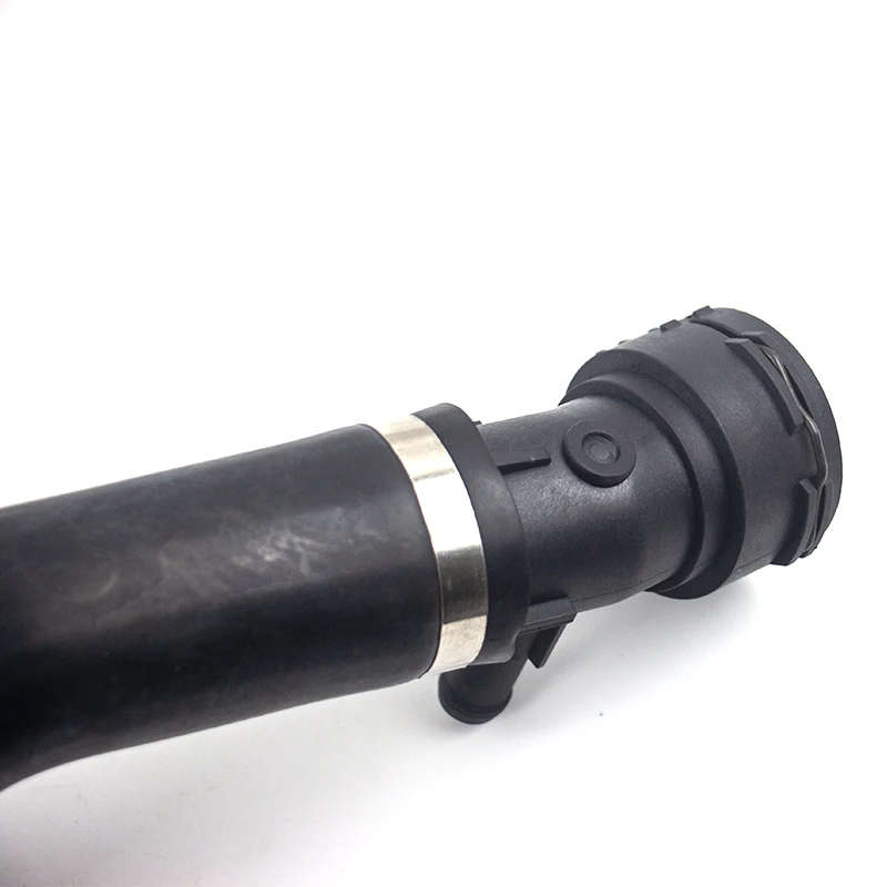 High Quality PCH501720 Upper Engine Coolant Radiator Hose For Range Rover 06-09