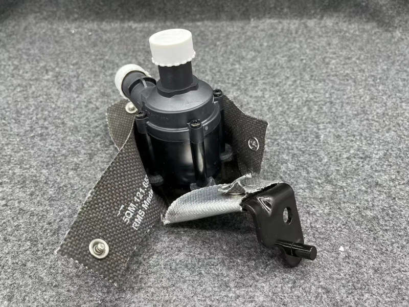 Additional Auxiliary Water Pump For V W Golf Passat Skoda Seat Audi A1 A3 A6
