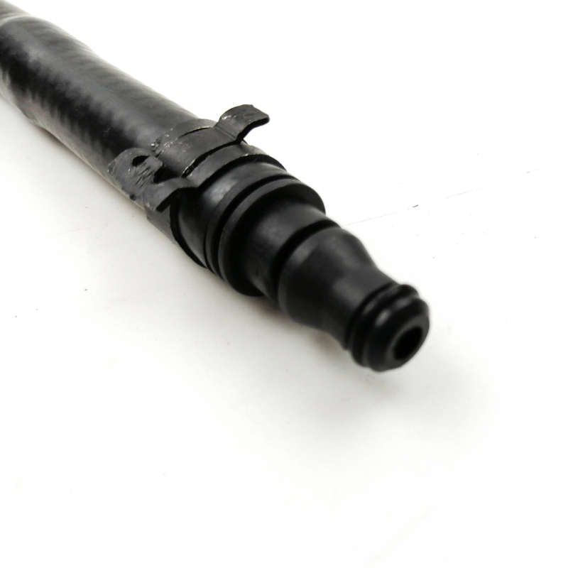 Water Pipe For Mercedes Benz E320/400/500 CLS320/400 Exhaust Pipe Rubber Hose