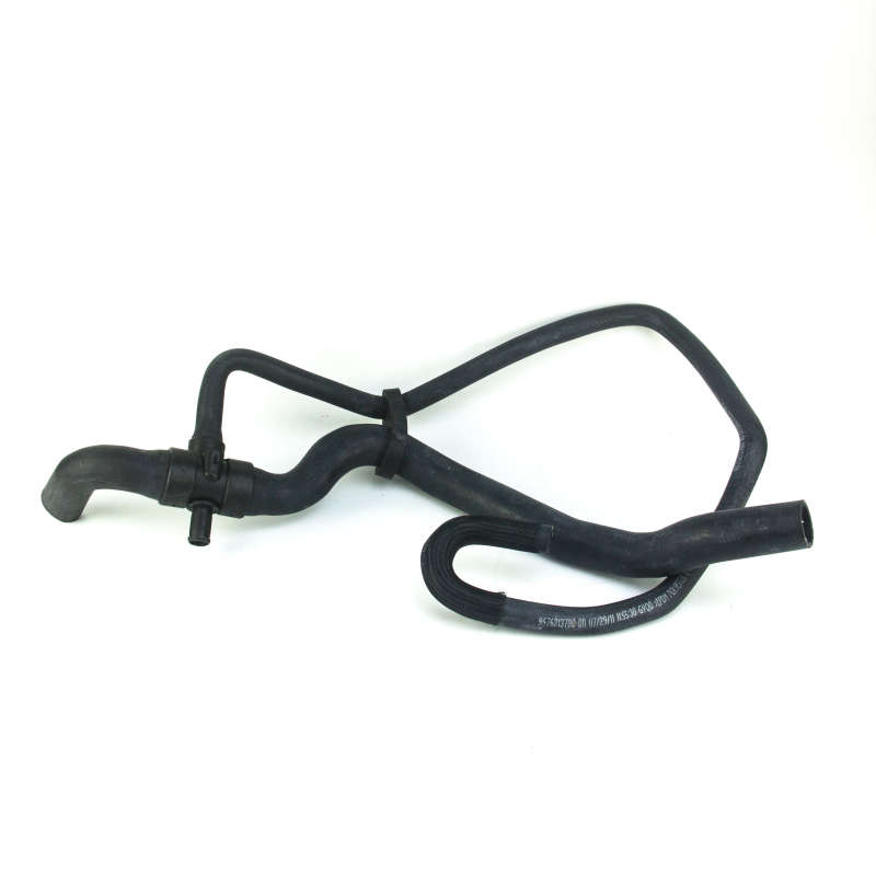Radiator Outlet Pipe 135224 For Dongfeng Citroen C5 2.0 Automatic