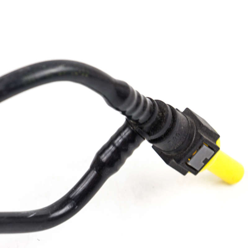 Fuel Supply Pipe 1525HX For Dongfeng Peugeot 408 Citroen C4 Sega Triumph Gas Grid Hose