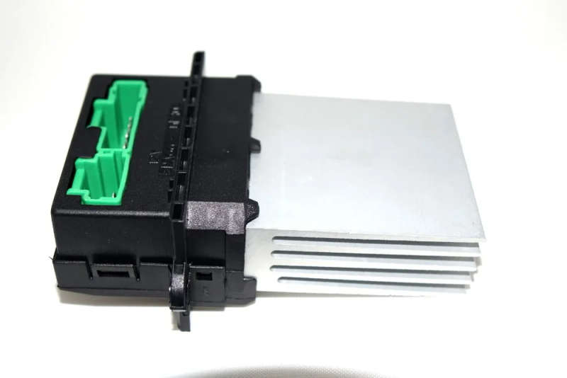 Blower Motor Heater Fan Resistor For Nissan Tiida Peugeot Renault