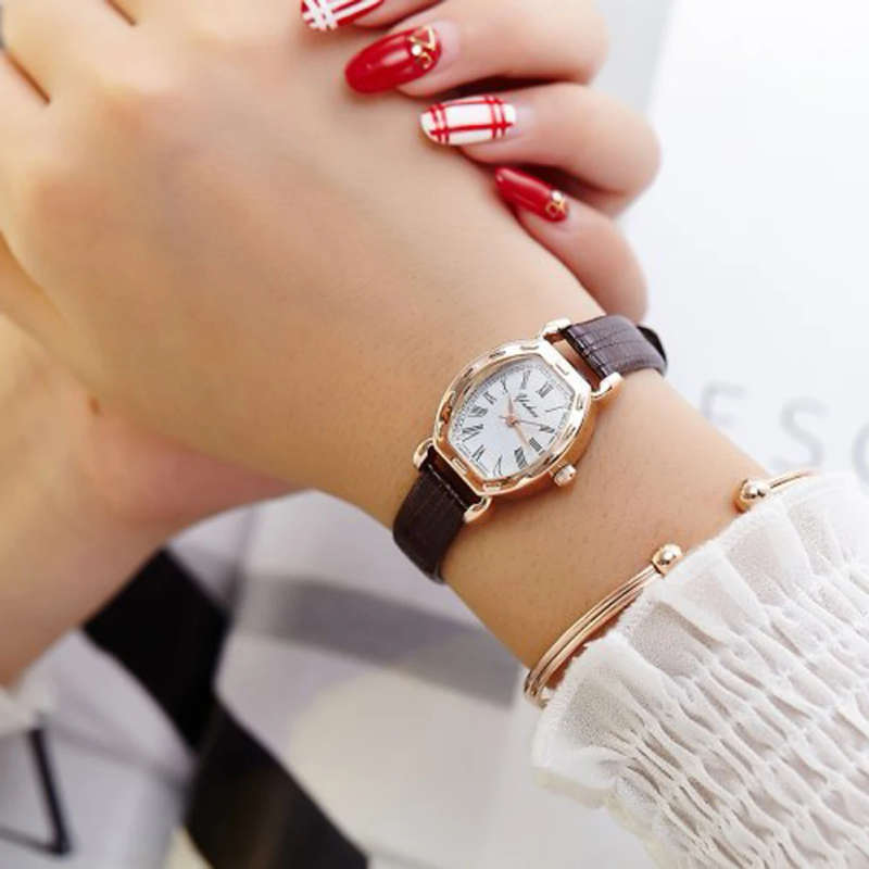 Luxury Womens Gold Plated Quartz Watch.
