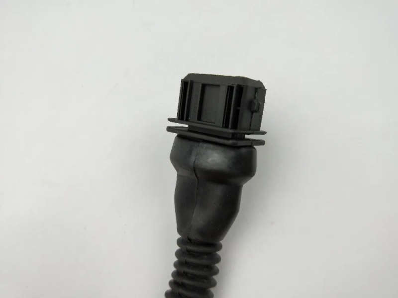 Crankshaft position sensor CKP sensor for DEUTZ 04194021EC 4194021