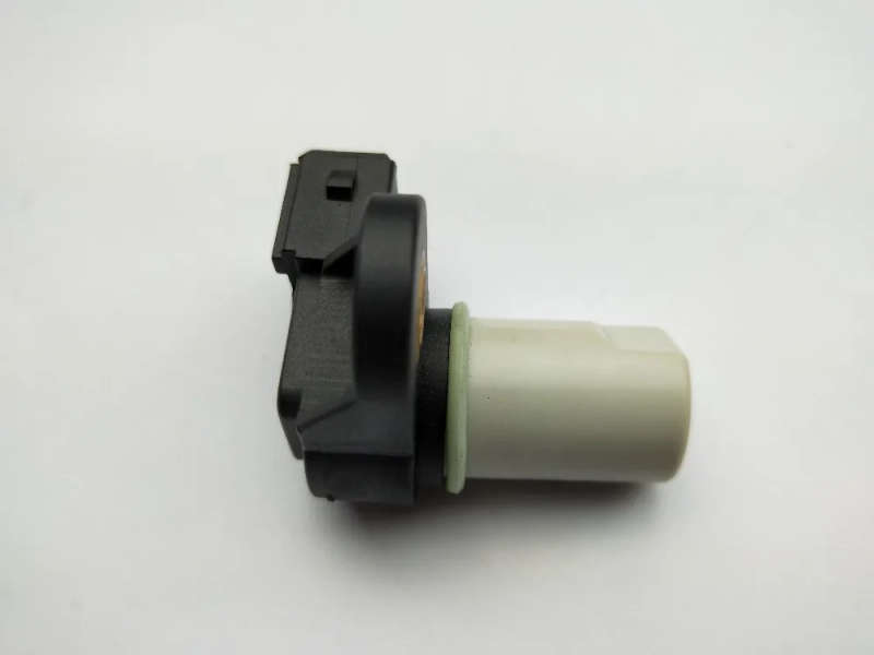 Camshaft Position Sensor for Nissan Sunny N16/B15 A29-662