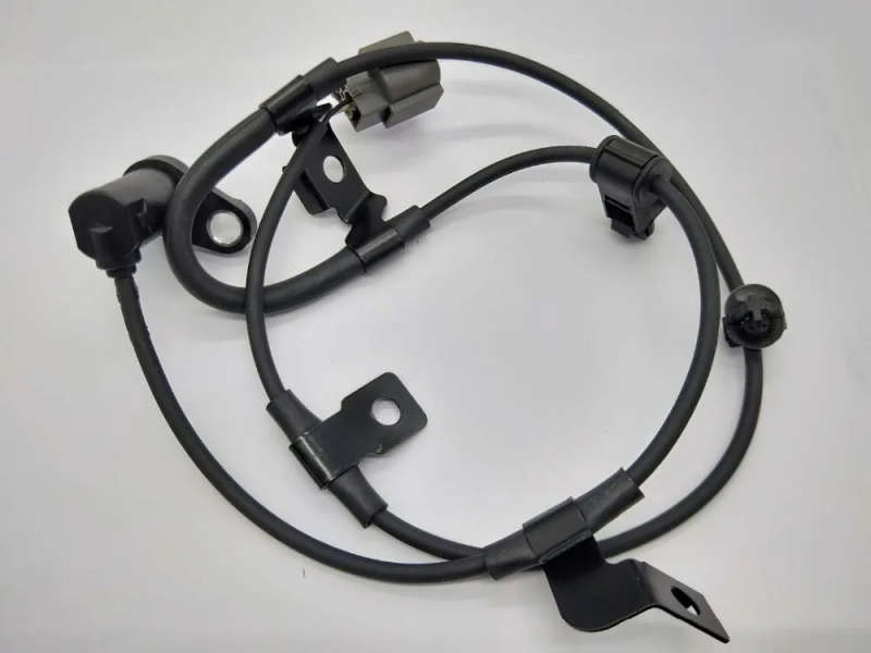 Auto ABS Wheel Speed Sensor ABS Sensor For Mitsubishi L200 2006 - 2011 07 08 MN102577