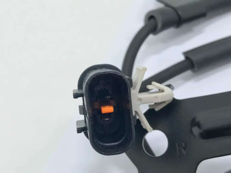 Front Right ABS Sensor Wheel Speed for Mitsubishi L200 Triton Pajero Montero Sport Challenger Shogun