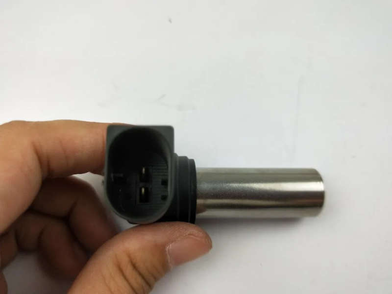 Crankshaft position sensor For MERCEDES BENZ ACTROS ATEGO AXOR CITARO LK/LN2