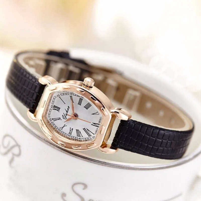 Luxury Womens Gold Plated Quartz Watch.