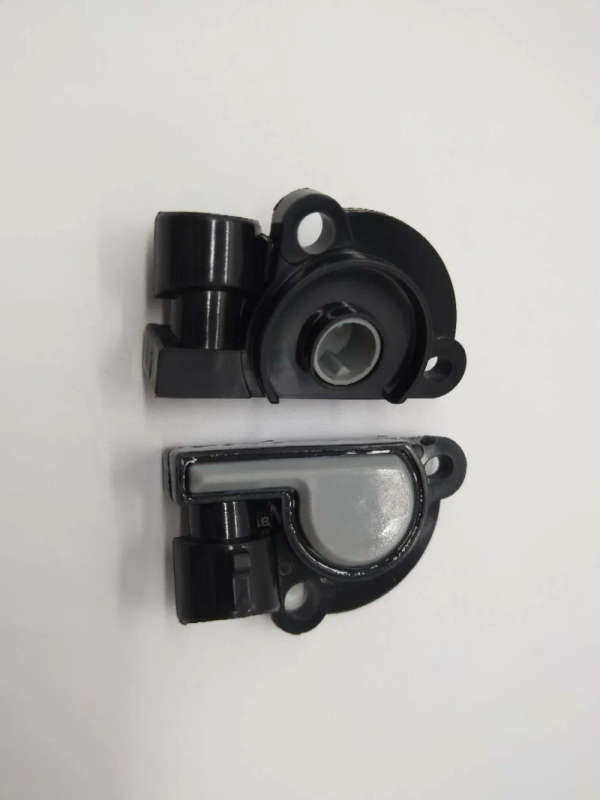 2PCS TPS Throttle Position Sensor For Opel Combo Kadett 17106682 17087654
