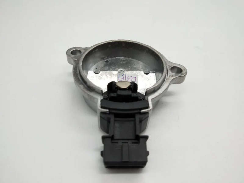 Camshaft Position Sensor for Audi 80/100/A4/A6/A8 2.6 2.8L