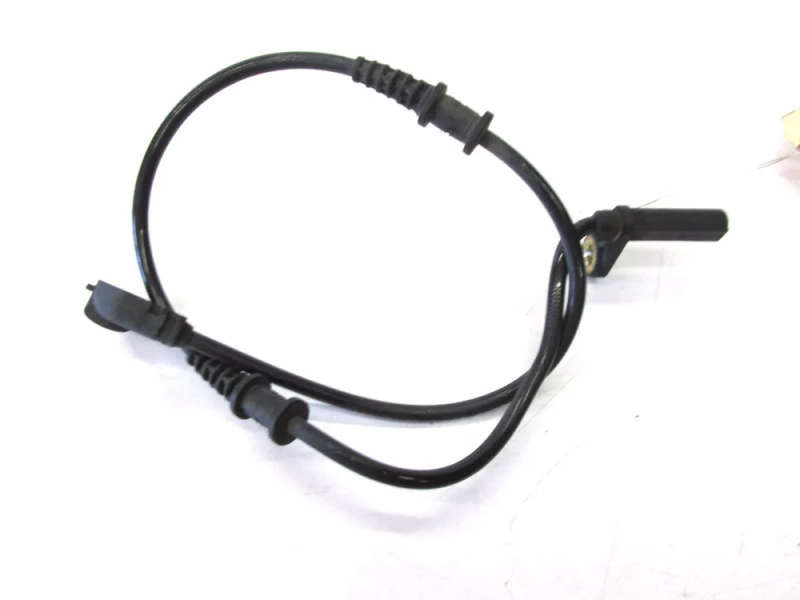 Front Right ABS BRAKE SENSOR FOR MERCEDES BENZ CLK500 W209 2004-2005