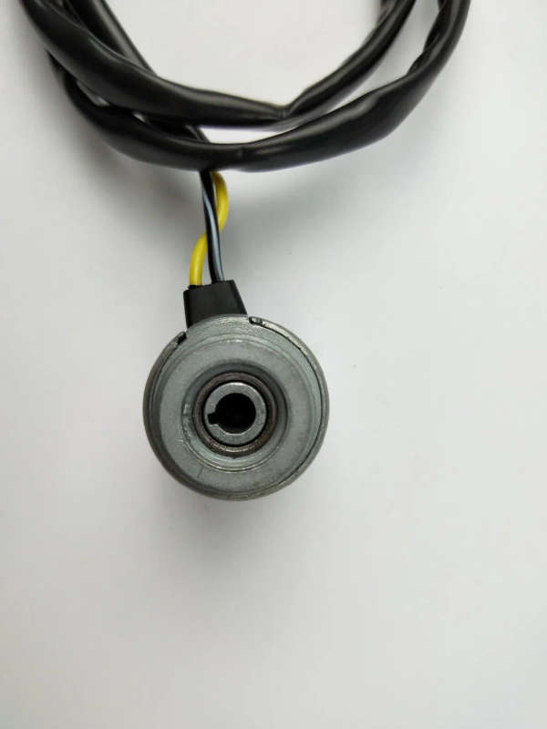Automatic SPEED SENSOR FOR MAZDA F2
