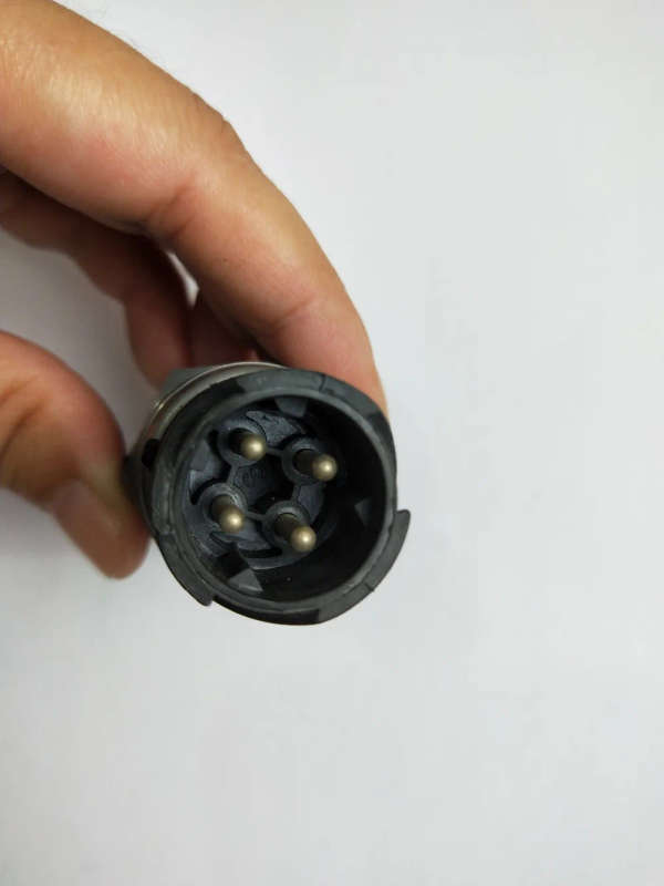 Car Automobiles Rotation Speed Sensor For Benz OEM NO. 0155422417 4 PIN 0135426217 0125424817