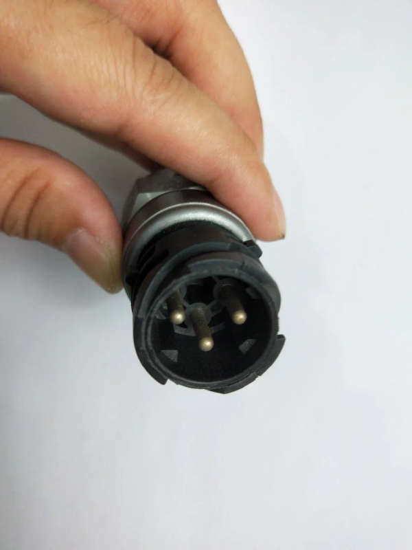 speed sensor for 3 inserted Mercedes-Benz OE No. 0155422717