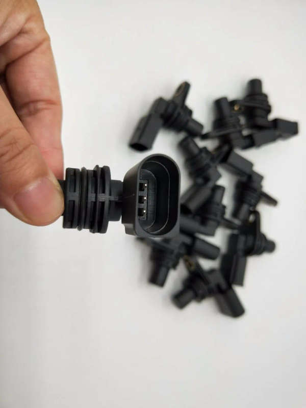 10PCS and low price CAMSHAFT POSITION SENSOR FOR AUDI SEAT SKODA