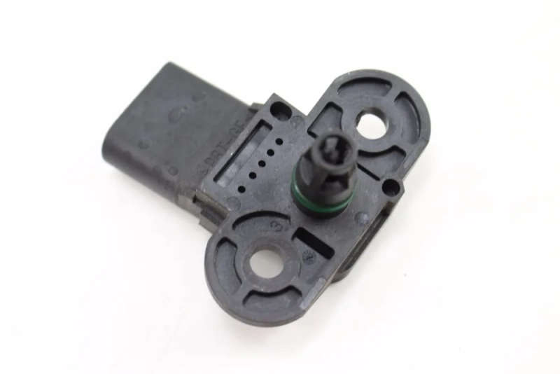 Manifold Intake Air Boost Pressure Sensor For VW Volkswagen LAV Lavida PO