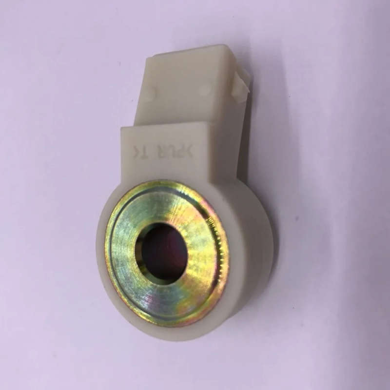 Knock Sensor For 96-99 Mercedes Benz C230 C280 C36 E320 S320 SL320 / 2006 Toyota Matrix 31538928