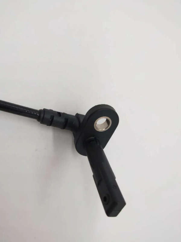 ABS sensor front for Renault Master III Bus 2.3 dci 125 FWD (jv0c, jv0d, jv0h) 92kw 125cv