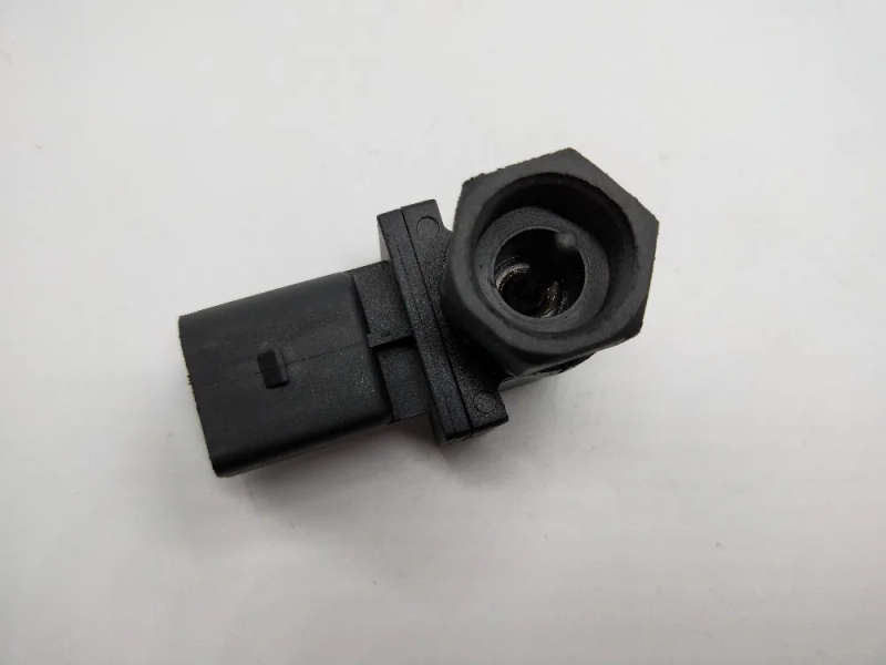 Speed Sensor For VW Volkswagen Beetle Derby Golf Jetta 1.8 1.9 2.0 2.8 Audi TT