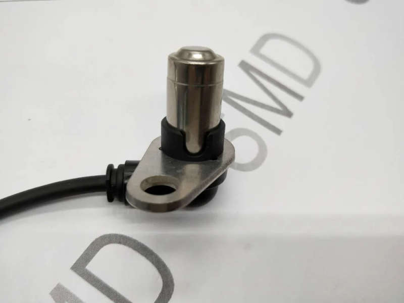 Front Right ABS Wheel Speed Sensor For Suzuki Grand Vitara Vitara XL-7 02-06