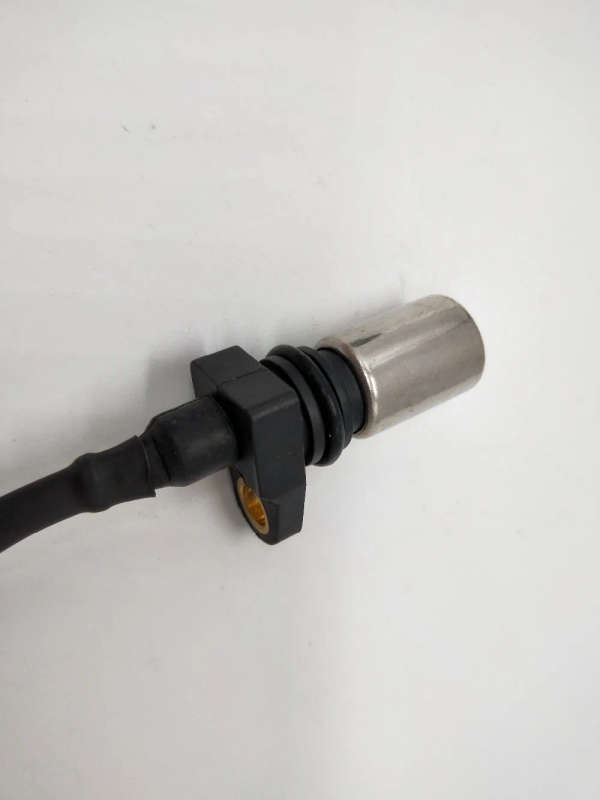 Crank Shaft Sensor for TOYOTA LAND CRUISER 3.0 D-4D 1KD-FTV 90 Diesel Lemark