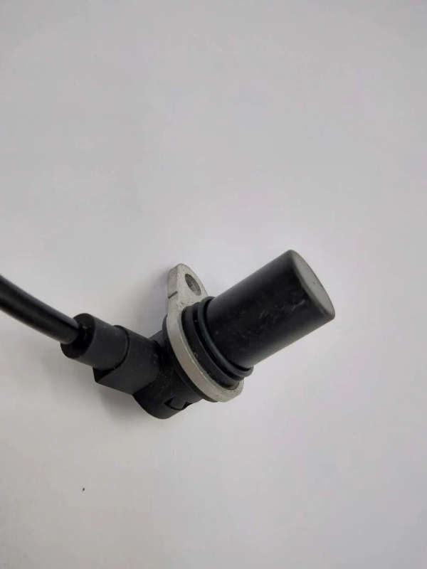 Camshaft Position Sensor For 2001-2005 Kia K3 Rio