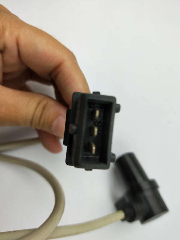 crankshaft position sensor CKP sensor for VOLGA OEM NO.:35.3847 353847
