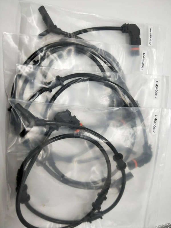 4PCS ABS Sensor Brake System Front L/R FOR MERCEDES BENZ W164 W251 GL320 W164 ML