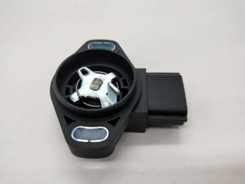 Throttle Position Sensor FOR Infiniti I30 Nissan Tsuru Urvan Almera Pickup