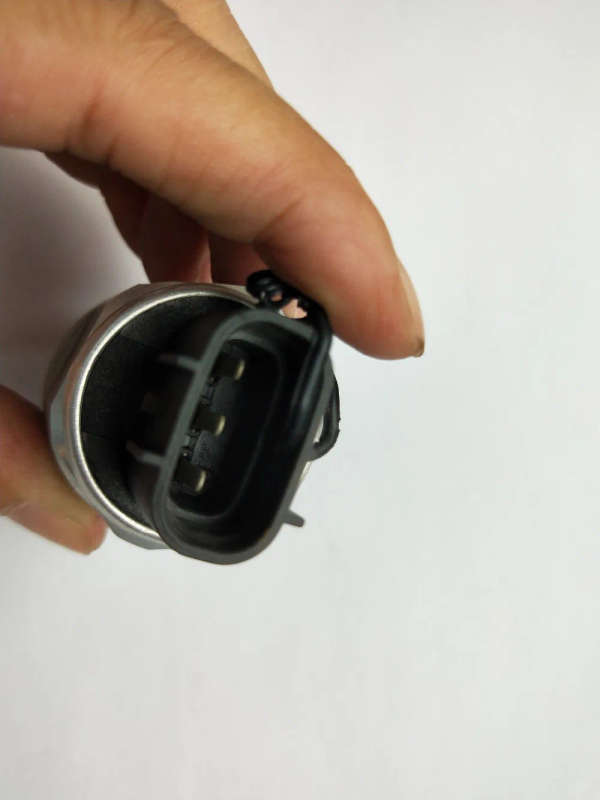 Speed Sensor For ISUZU Engine 6HK1 10PE1 Truck FVR33 CXZ81
