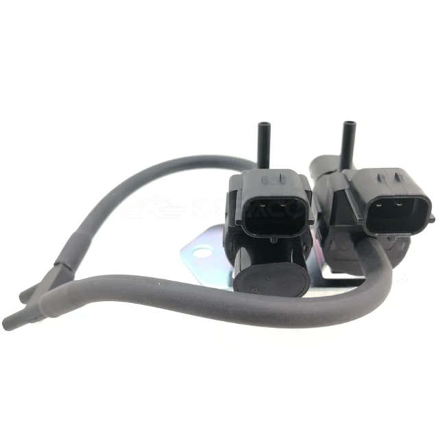 8657A031 Front Wheel Vacuum Switch Solenoid Valve For Mitsubishi Pajero Delica Triton K5T47776