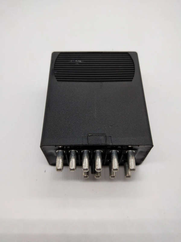 Fuel Pump Relay for MercedesBenz 190E 300D W124 W126 W201 OEM 003 545 24 05 0035452405