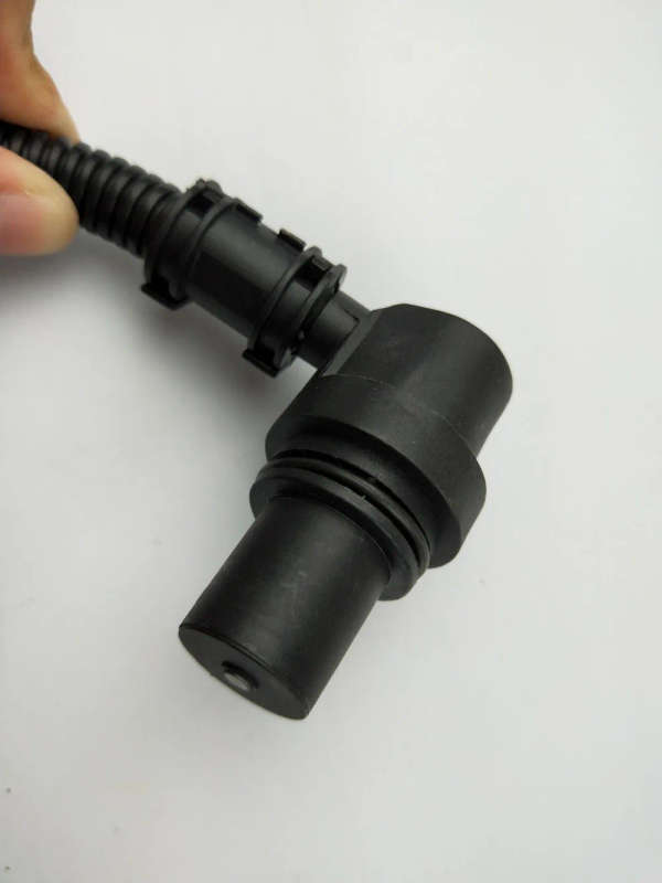 Crankshaft Position Sensor for RENAULT VOLVO TRUCK D12 FM9 FM12 FH12 FH16 FH