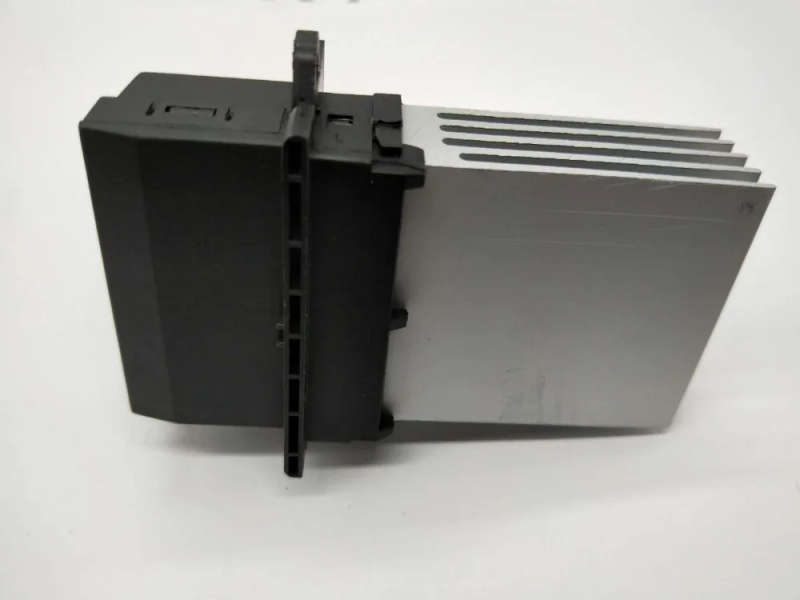 Blower Motor Heater Fan Resistor For Nissan Tiida Peugeot Renault