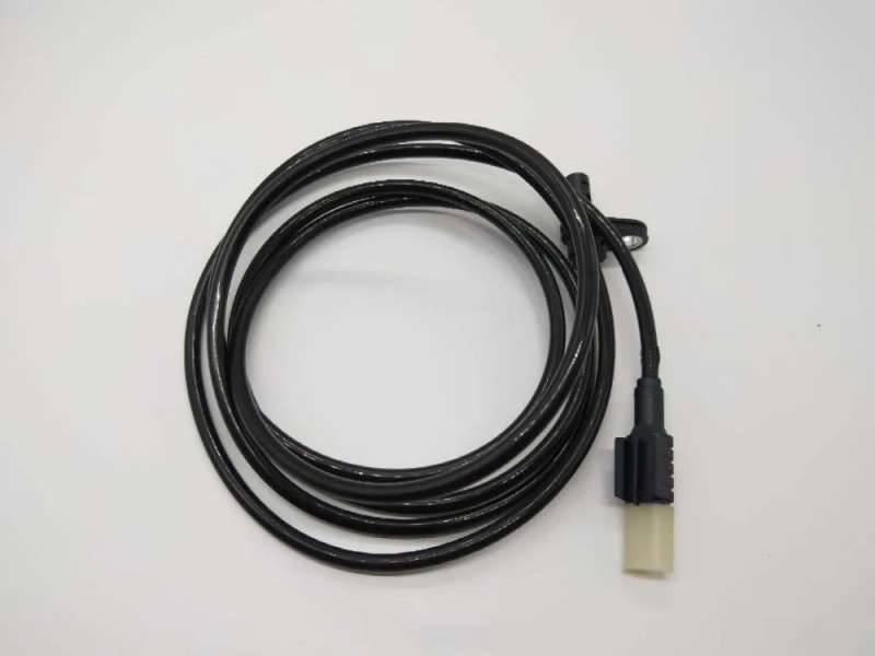 Right ABS Sensor for Mercedes-Benz W906 Sprinter w906 VW Crafter A9065404217