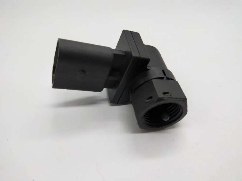 Speed Sensor For VW Volkswagen Beetle Derby Golf Jetta 1.8 1.9 2.0 2.8 Audi TT