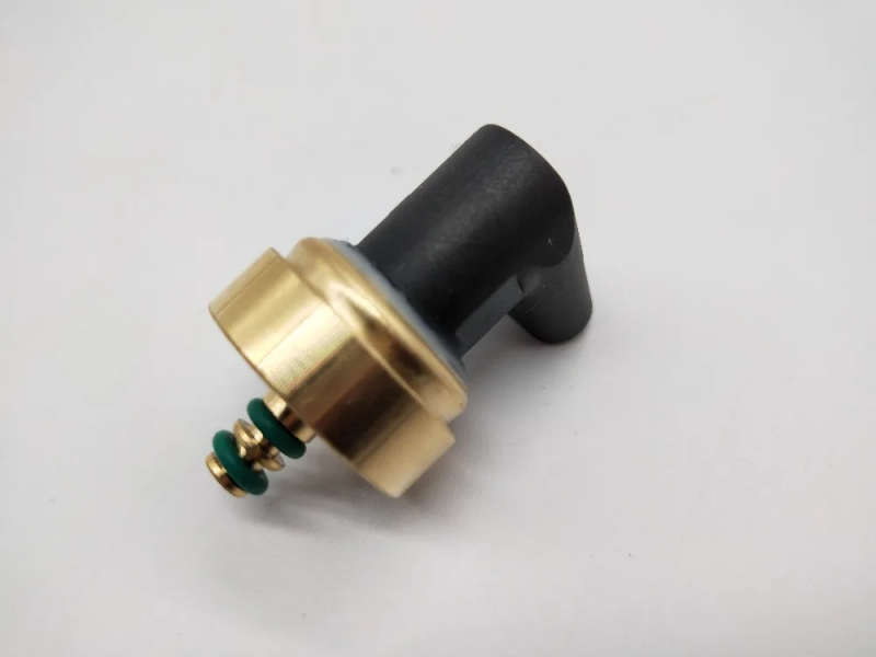 Fuel Pump Pressure Sensor For Mercedes Benz C E S CLASS ML A0035427518