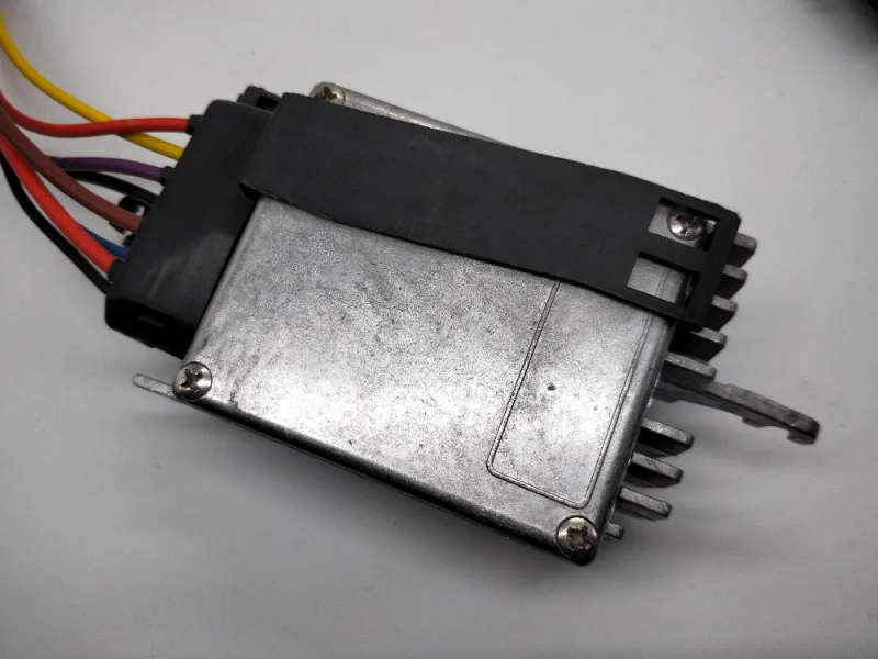 Radiato Cooling Fan Control module For Audi A6 C6 Skoda Octavia 2.0 TDI/TFSI