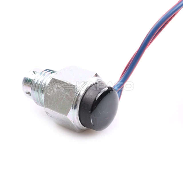 Gearshift Lamp Freewheel Clutch Switch For 97-04 Mitsubishi Montero Sport