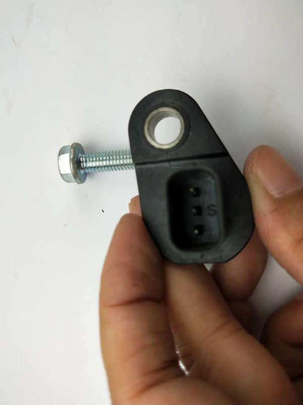 RPM Crankshaft position Sensor For Chevrolet Silverado Express 1500 GMC Savana
