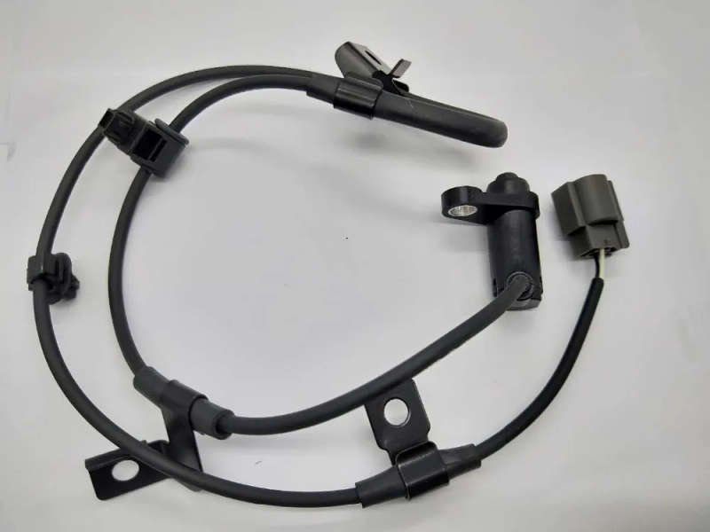 Auto ABS Wheel Speed Sensor ABS Sensor For Mitsubishi L200 2006 - 2011 07 08 MN102577