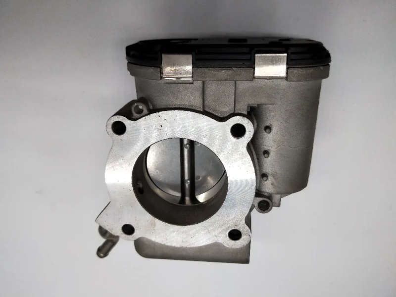 Throttle Body Assembly For Hyundai Veloster i30 Kia Forte Koup sx k2 K3 1.6