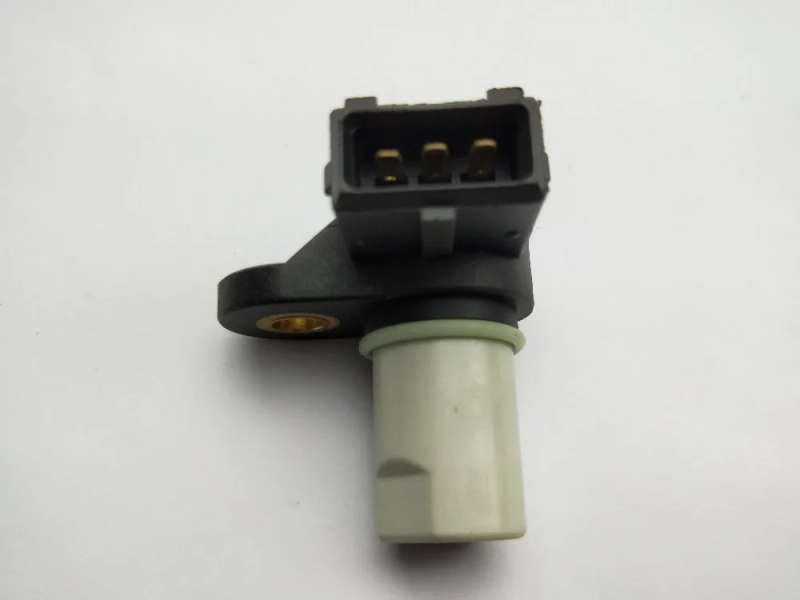 Camshaft Position Sensor for Nissan Sunny N16/B15 A29-662