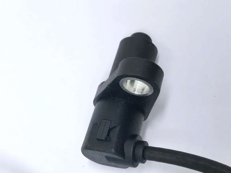 Front Right ABS Sensor Wheel Speed for Mitsubishi L200 Triton Pajero Montero Sport Challenger Shogun