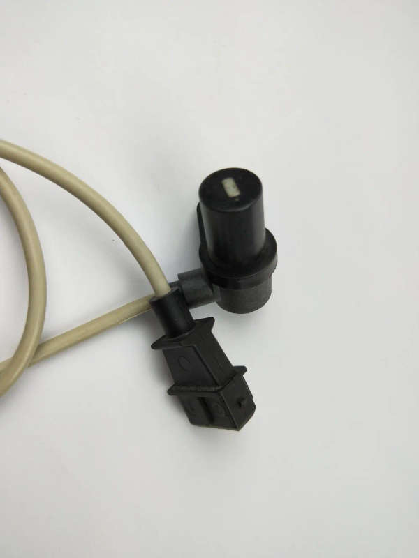 crankshaft position sensor CKP sensor for VOLGA OEM NO.:35.3847 353847