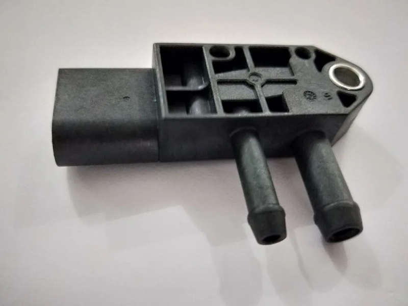 Pressure Sensor For AUDI A3 A4 A6 A8 Q7 SEAT SKODA Fabia ROOMSTER