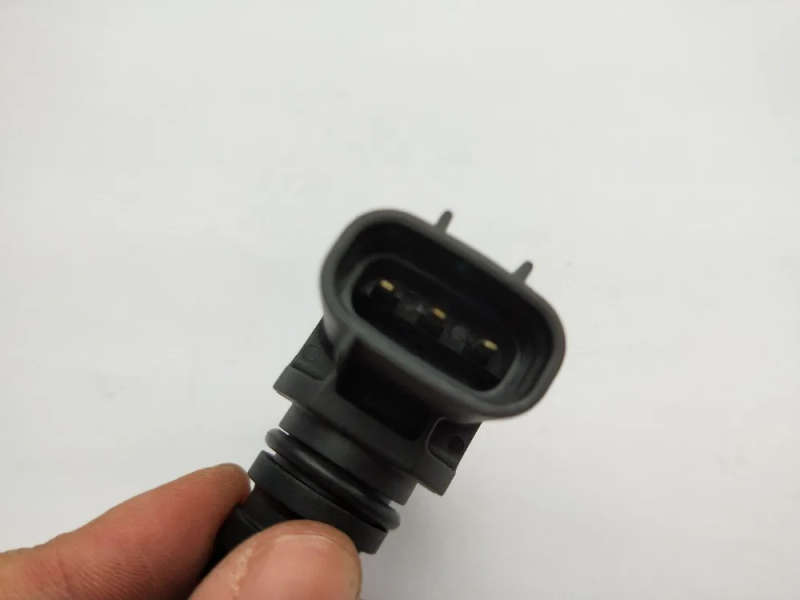 Crankshaft Position Sensor OEM ME222242 949979-1410 For Suzuki Mitsubishi